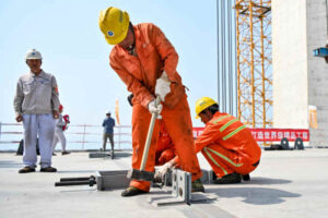 construction labor contractors